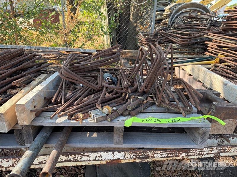 Quantity of (8) Pallets of miscellaneous pre bent 建設機械 - その他