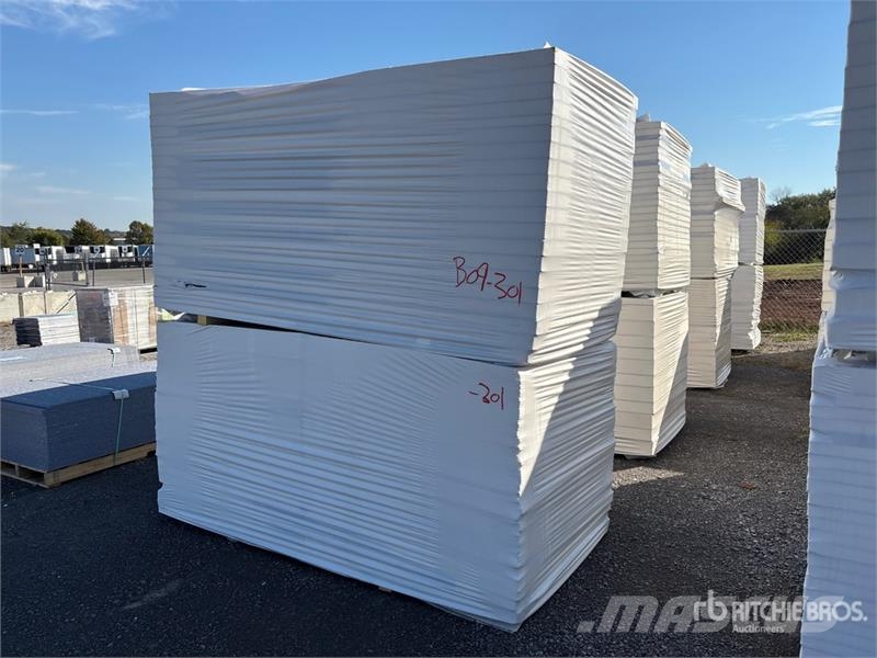  Quantity of (8) Pallets of 96 in x 48 in Polyiso I Talhas, guinchos e elevadores de materiais