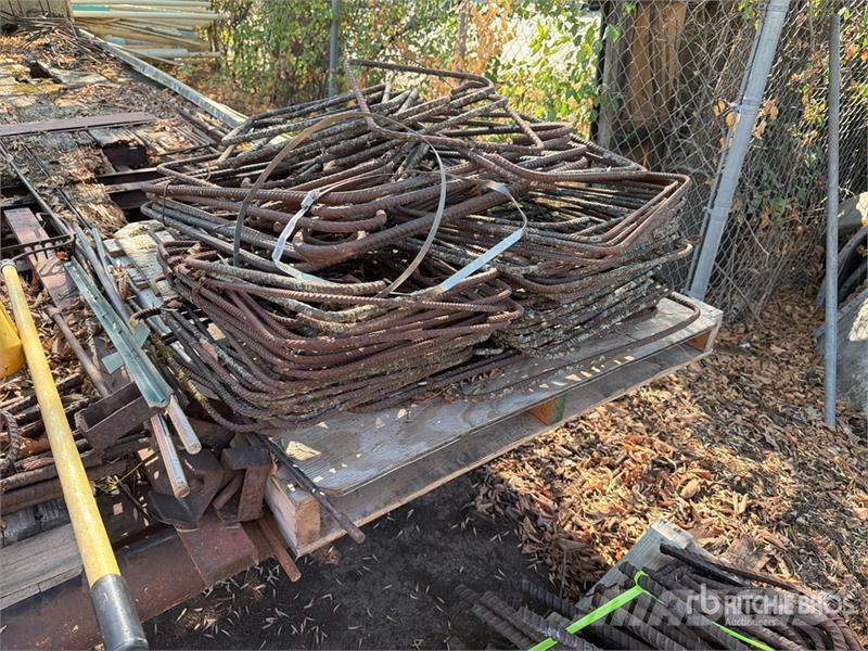 Quantity of (8) Pallets of miscellaneous pre bent 建設機械 - その他