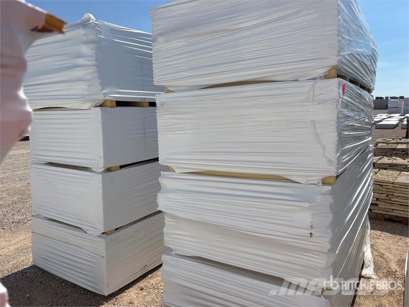 Quantity of (8) Pallets of 96 in x 48 in x 1/2 in Utovorne dizalice, vitla i liftovi za materijal