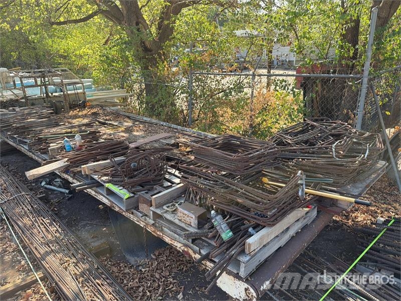 Quantity of (8) Pallets of miscellaneous pre bent 建設機械 - その他