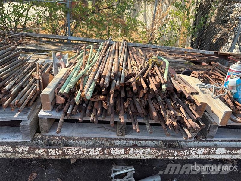 Quantity of (8) Pallets of miscellaneous pre bent 建設機械 - その他