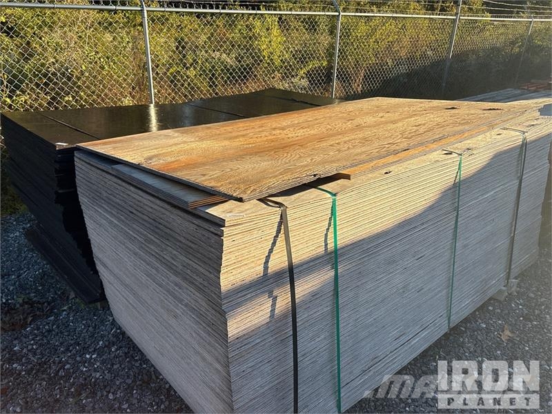 Quantity of (8) Pallets of Construction Materials Vitle, dvigala in gradbeni dvižni sistemi