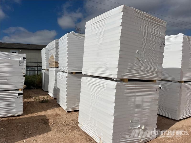 Quantity of (8) Polyiso Insulation المصاعد والرافعات المادية