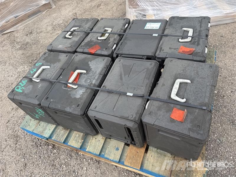 Quantity of (8) Ryobi Chain Saw Motor- og rydningssave