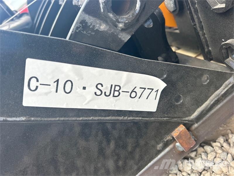 Quantity of (8) VICSEC VCA-8 Mini Excavator Attac Other components