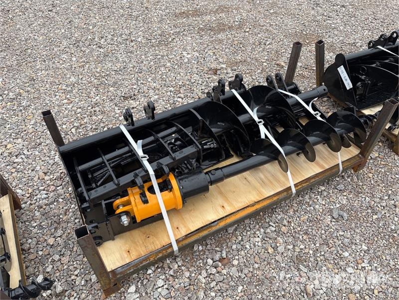 Quantity of (8) VICSEC VCA-8 Mini Excavator Attac مكونات أخرى