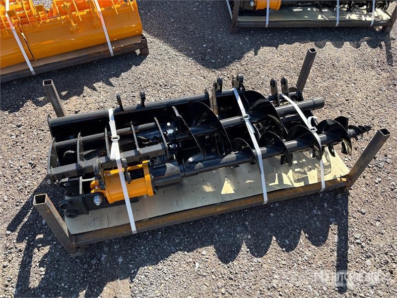 Quantity of (8) VICSEC VCA-8 Mini Excavator Attac 其他组件