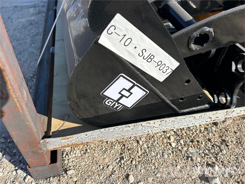  Quantity of (8)  VICSEC VCA-8 Mini Excavator Attac 其他组件