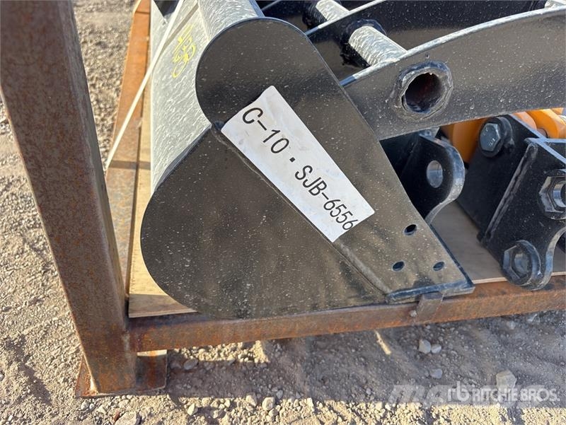  Quantity of (8)  VICSEC VCA-8 Mini Excavator Attac Otros componentes