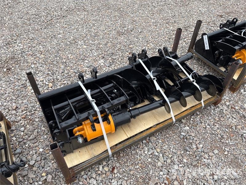 Quantity of (8)  VICSEC VCA-8 Mini Excavator Attac مكونات أخرى