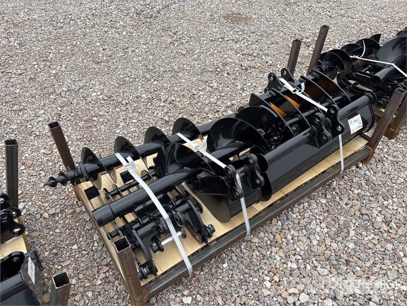 Quantity of (8) VICSEC VCA-8 Mini Excavator Attac مكونات أخرى