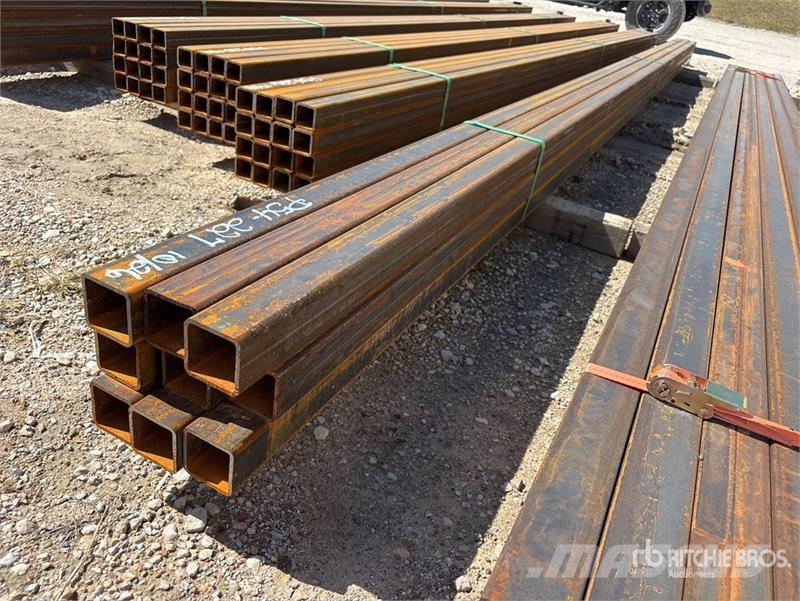 Quantity of (9) 2 1/2 in x 2 1/2 in x 22 ft Square Utovorne dizalice, vitla i liftovi za materijal