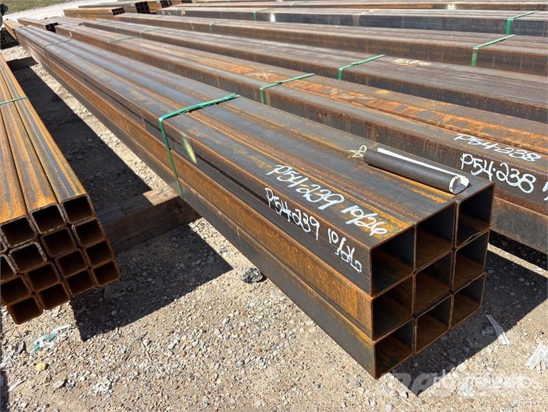 Quantity of (9) 3 in x 3 in x 23 ft Square Tubing Utovorne dizalice, vitla i dizala za materijal