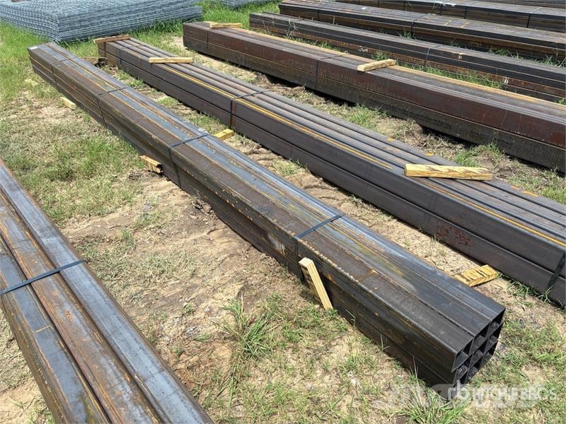  Quantity of (9) 4 in x 4 in Square Tube مكونات أخرى