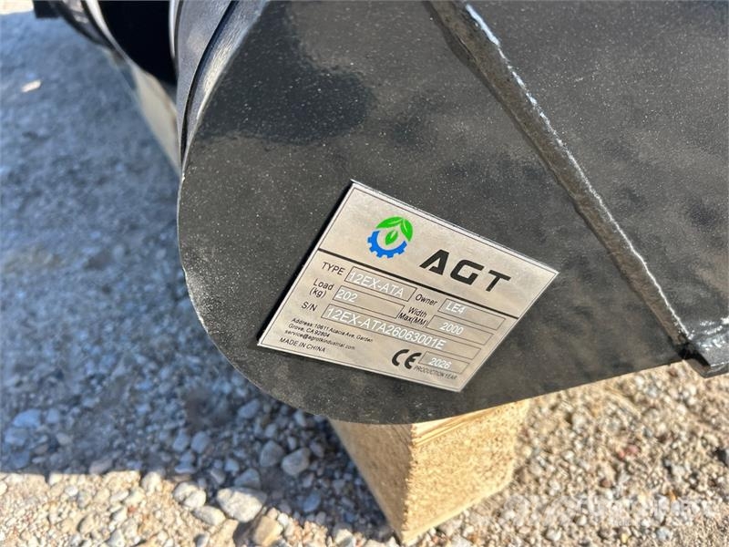 Quantity of (9) AGT 12EX-ATA Mini Excavator Attac Outros componentes