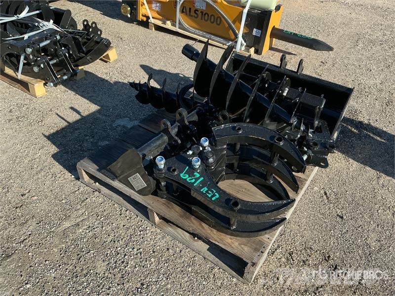 Quantity of (9) AGT 12EX-ATA Mini Excavator Attac 其他組件