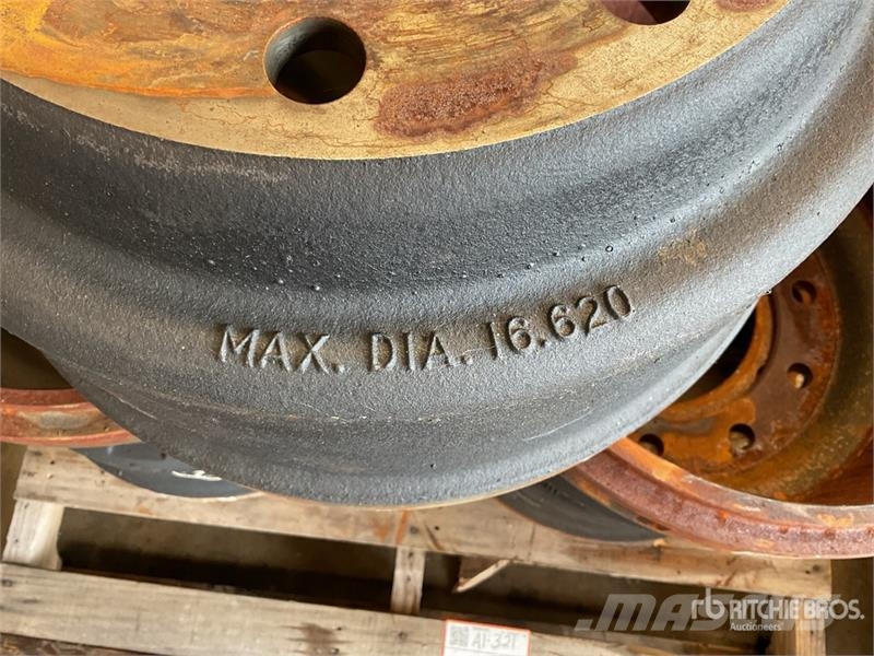  Quantity of (9) Brake Drums Transport - Inne