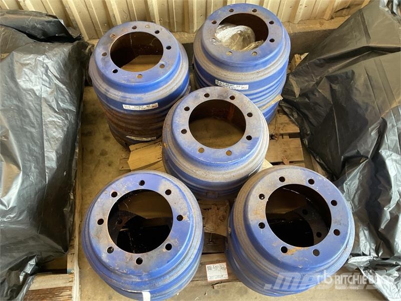  Quantity of (9) Brake Drums Transport - Inne
