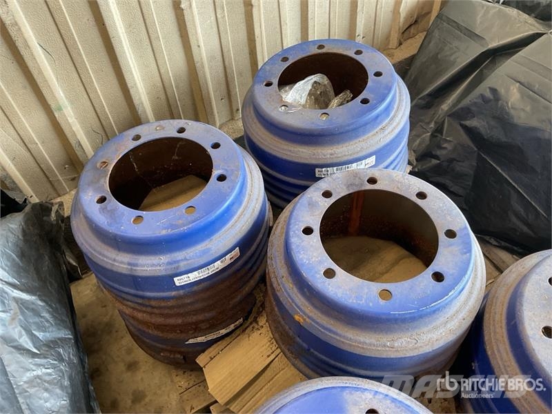  Quantity of (9) Brake Drums Transport - Inne