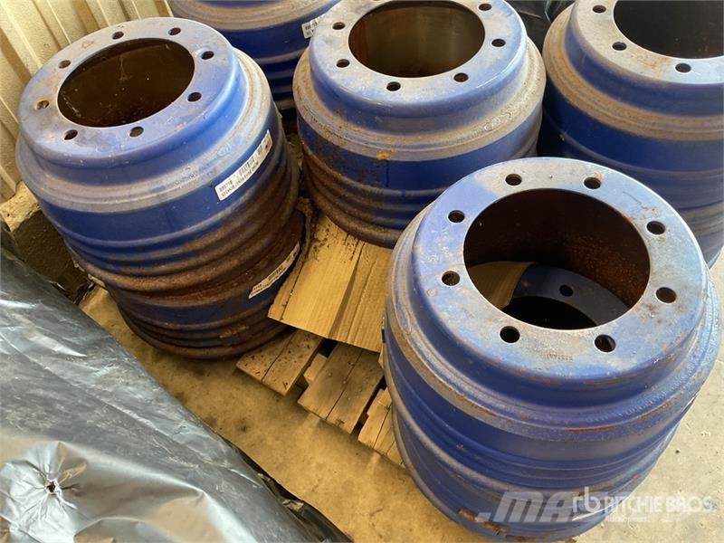  Quantity of (9) Brake Drums Transport - Inne