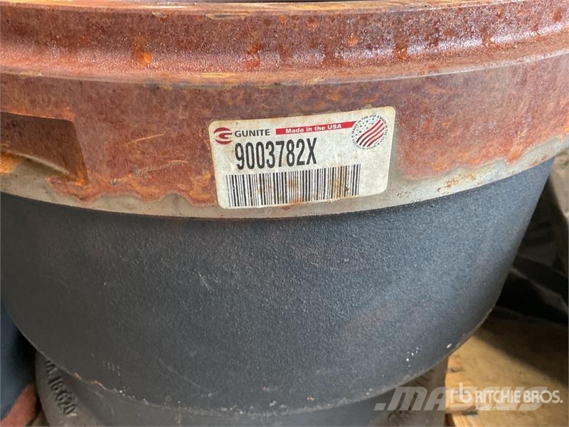  Quantity of (9) Brake Drums Transport - Inne