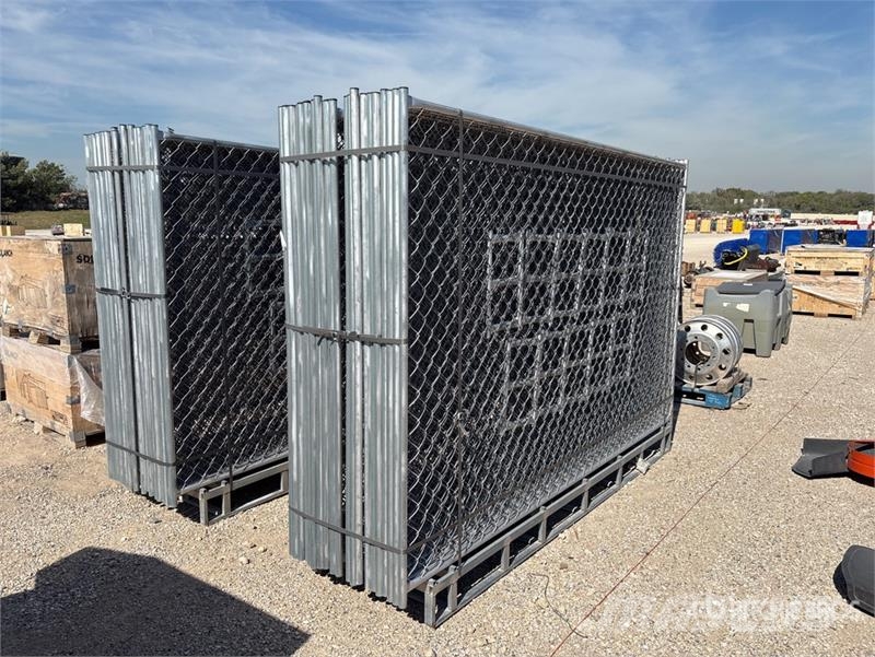 Quantity of 9 ft 7 in x 5 ft 10 in Chain Link Site Autres accessoires