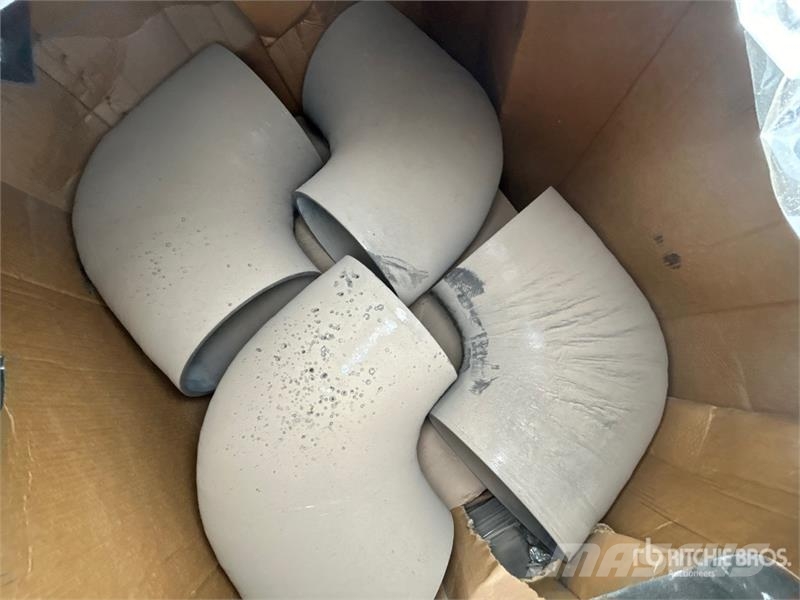  Quantity of (9) Miscellaneous Fittings, Valves, Pl Otros