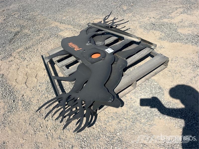 Quantity of (9) PABREAK SST23 Shooting Targets (U مكونات أخرى