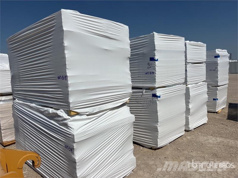  Quantity of (9) Pallets of 96 in x 48 in Polyiso I Αναβατόρια και ανυψωτήρες υλικών