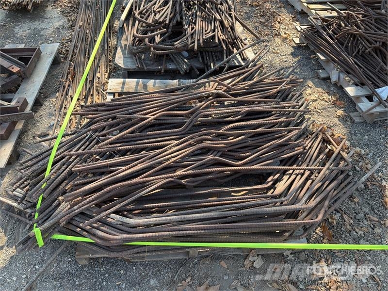  Quantity of (9) Pallets of 9 pallets of pre bent r Costruzioni - Altro
