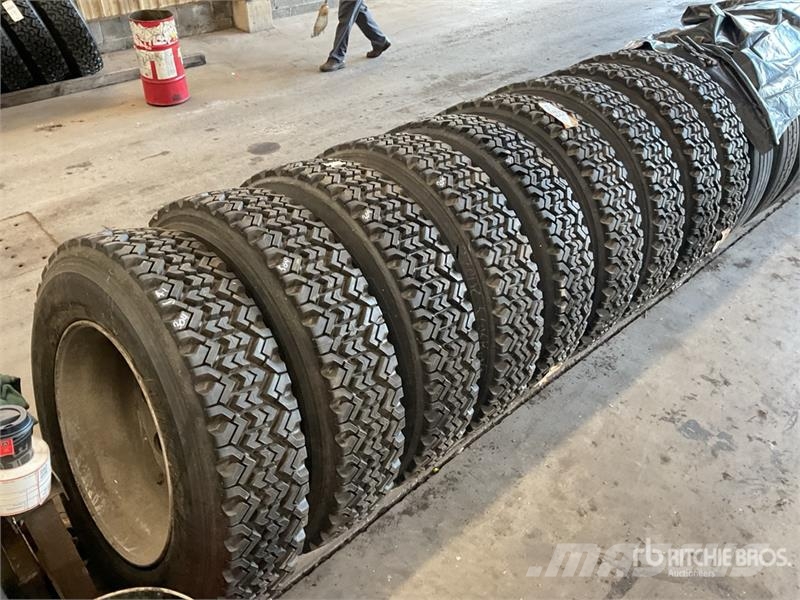  Quantity of (9) Recapped 11R24.5 Wheels and Tires الإطارات والعجلات والحافات