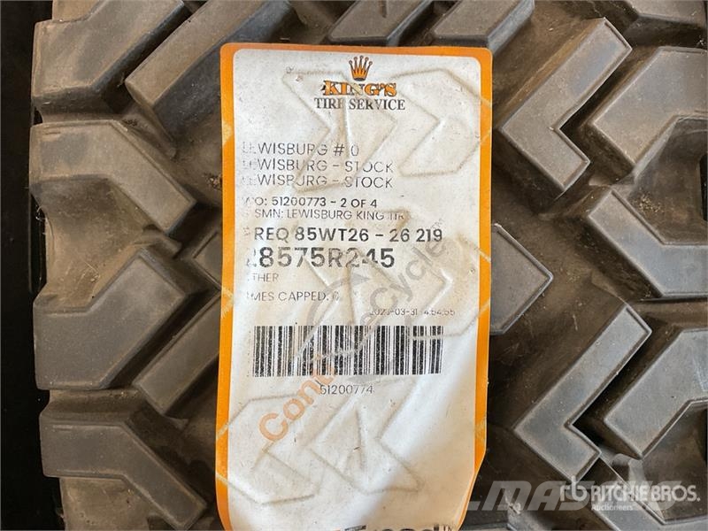  Quantity of (9) Recapped 11R24.5 Wheels and Tires الإطارات والعجلات والحافات