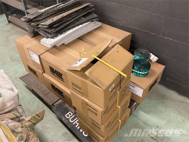  Quantity of (93) Unused 4 in Straps and (200) Unus Andet tilbehør