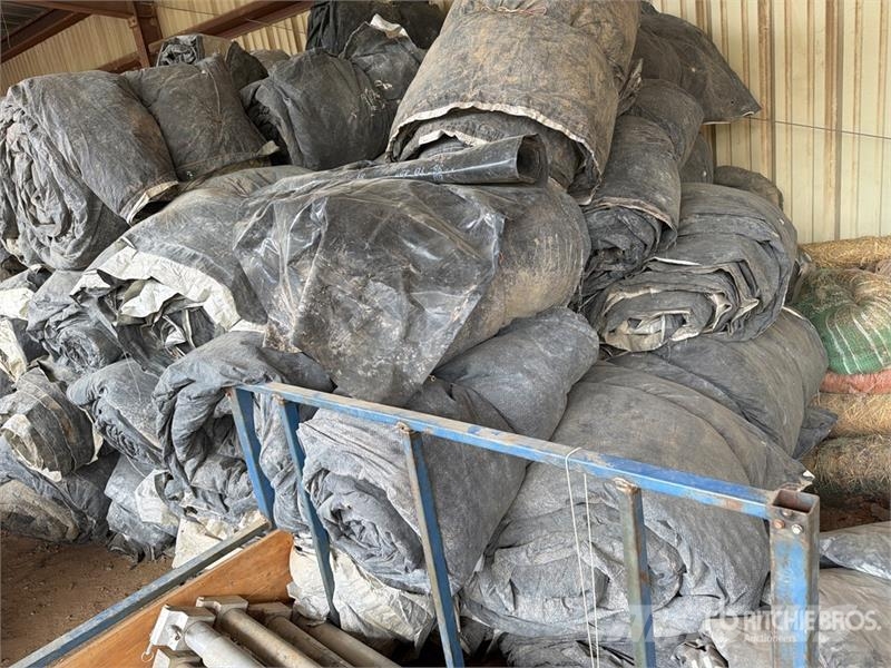  Quantity of (95) Concrete Blankets 吊車起重機、絞車吊貨機和物料升降機