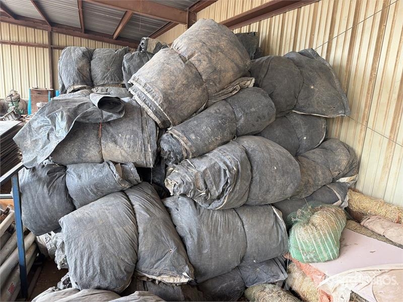  Quantity of (95) Concrete Blankets 吊車起重機、絞車吊貨機和物料升降機