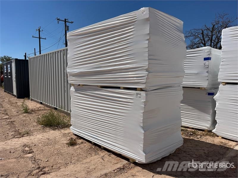  Quantity of 96 in x 48 in Polyiso Insulation 윈치, 호이스트 및 자재 리프트