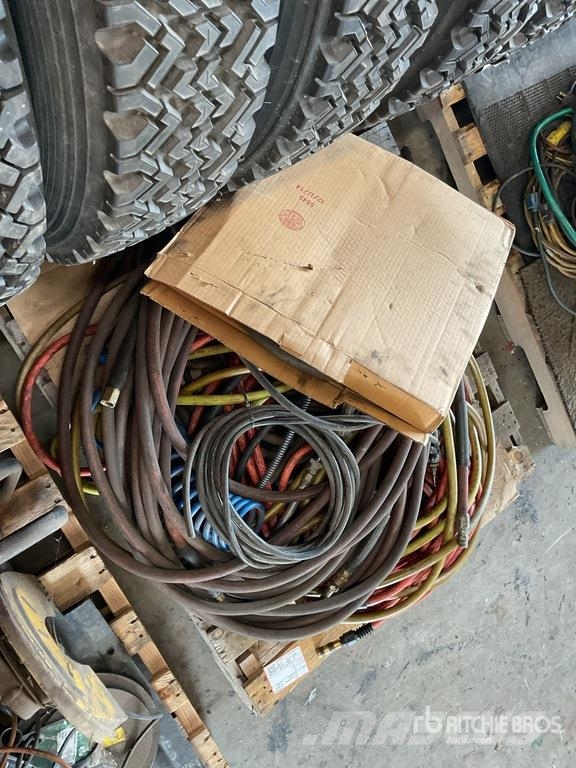 Quantity of Air Hoses Egyéb alkatrészek