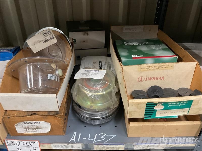 Quantity of Axle Hub Caps w/Misc. Parts Transport - Altele