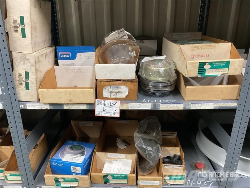 Quantity of Axle Hub Caps w/Misc. Parts Transport - Altele