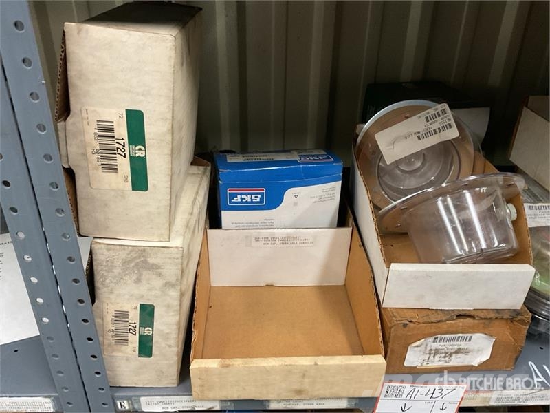 Quantity of Axle Hub Caps w/Misc. Parts Transport - Altele
