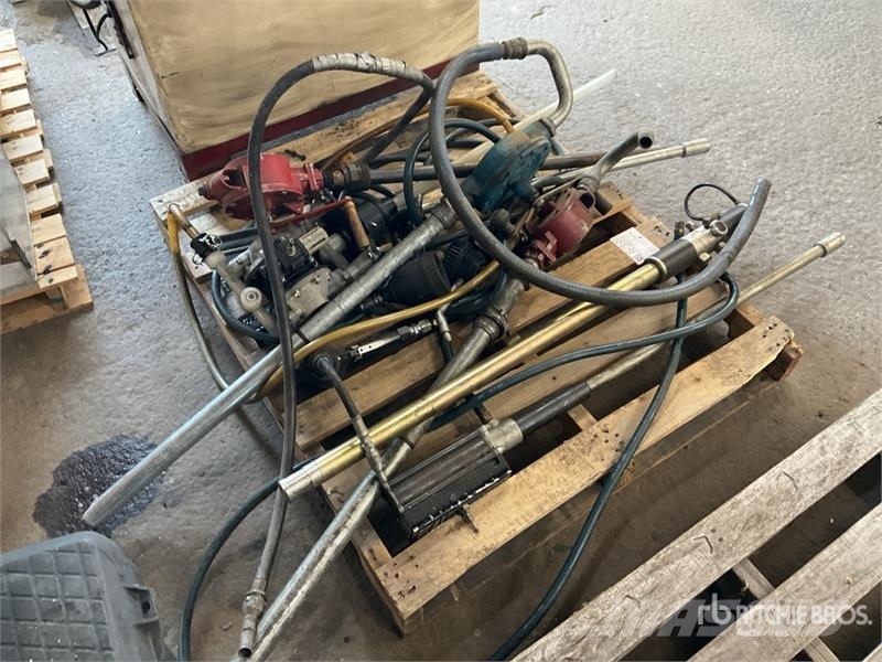 Quantity of Barrel Pumps Andre komponenter