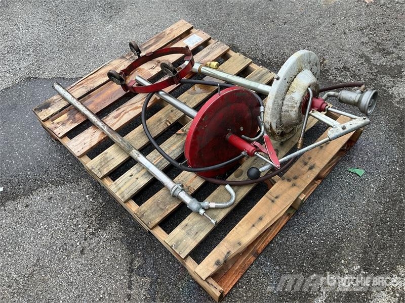  Quantity of Barrel Pumps مكونات أخرى
