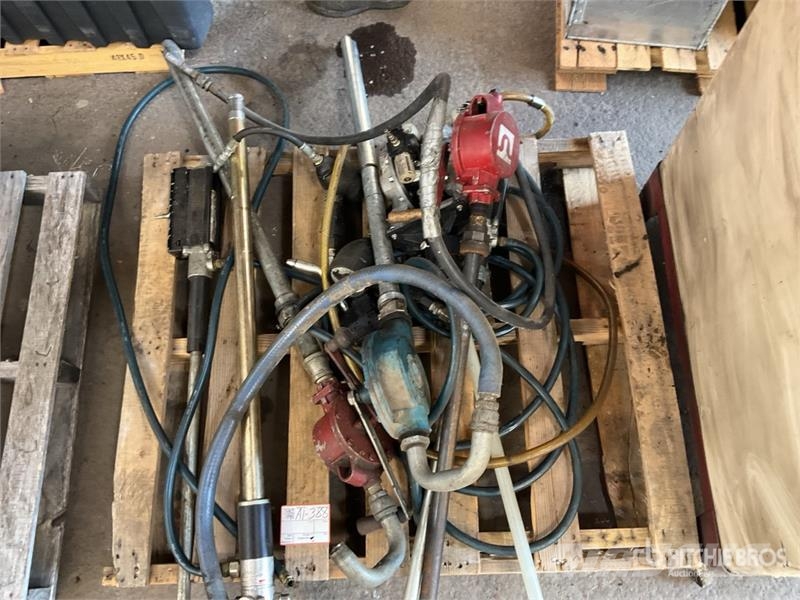 Quantity of Barrel Pumps Andre komponenter
