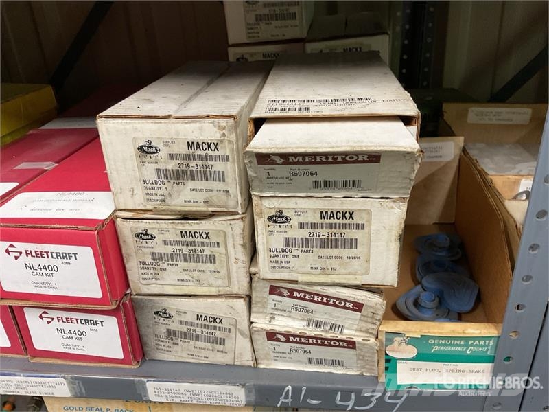 Quantity of Brake Chambers w/Misc. Brake Parts معدات النقل - غير ذلك