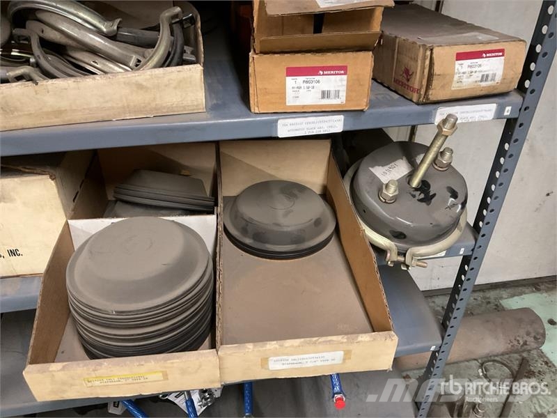 Quantity of Brake Chambers, Slack Adjusters & Misc Andet tilbehør