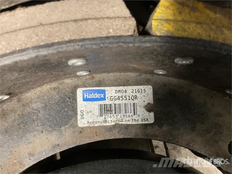 Quantity of Brake Drums w/Brake Shoes Otros componentes