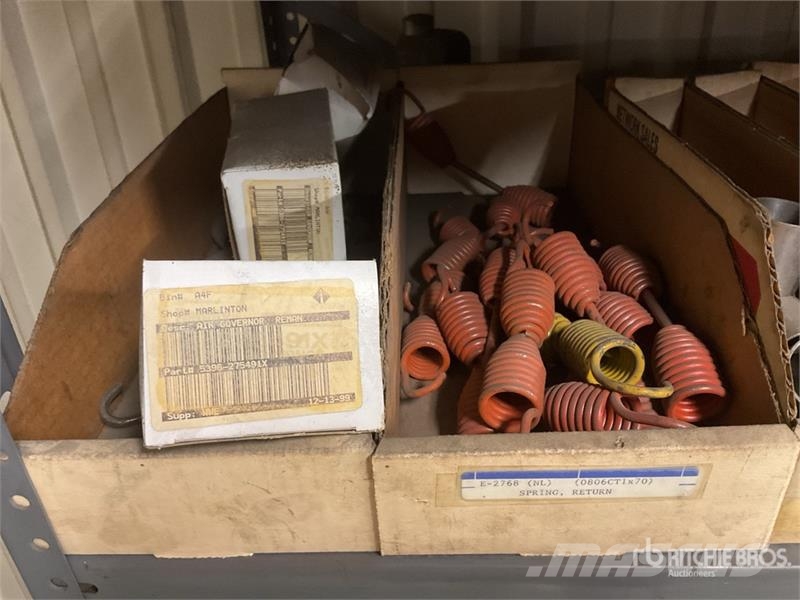  Quantity of Brake S-Cams, Wheels Spacers & Miscell مكونات أخرى