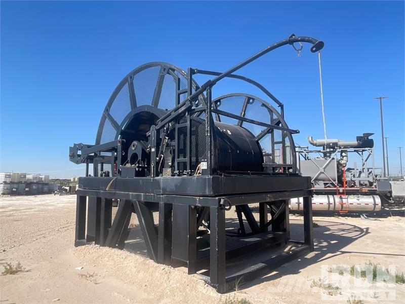 Quantity of Coil Tubing Reels & Stands Predelovalna oprema