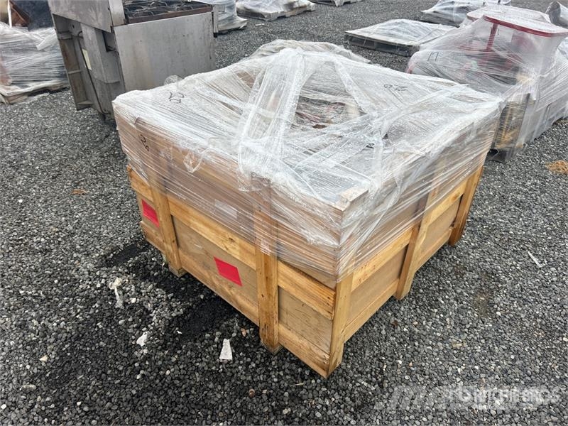  Quantity of Contractor Supplies Otros